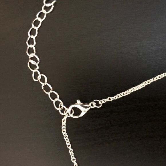 Pineapple Necklace - Picture 4 of 8